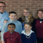 Cambiando los pañales del bebe