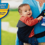 El árbol de Navidad y el bebé