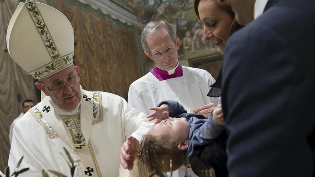 Papa Francisco en la Capilla Sixtina: Amamanten sin miedo