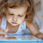 Facebook e Instagram en contra de los antivacunas